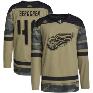 Youth Jonatan Berggren Detroit Red Wings Adidas Camo Military Appreciation Practice Jersey - Authentic Red